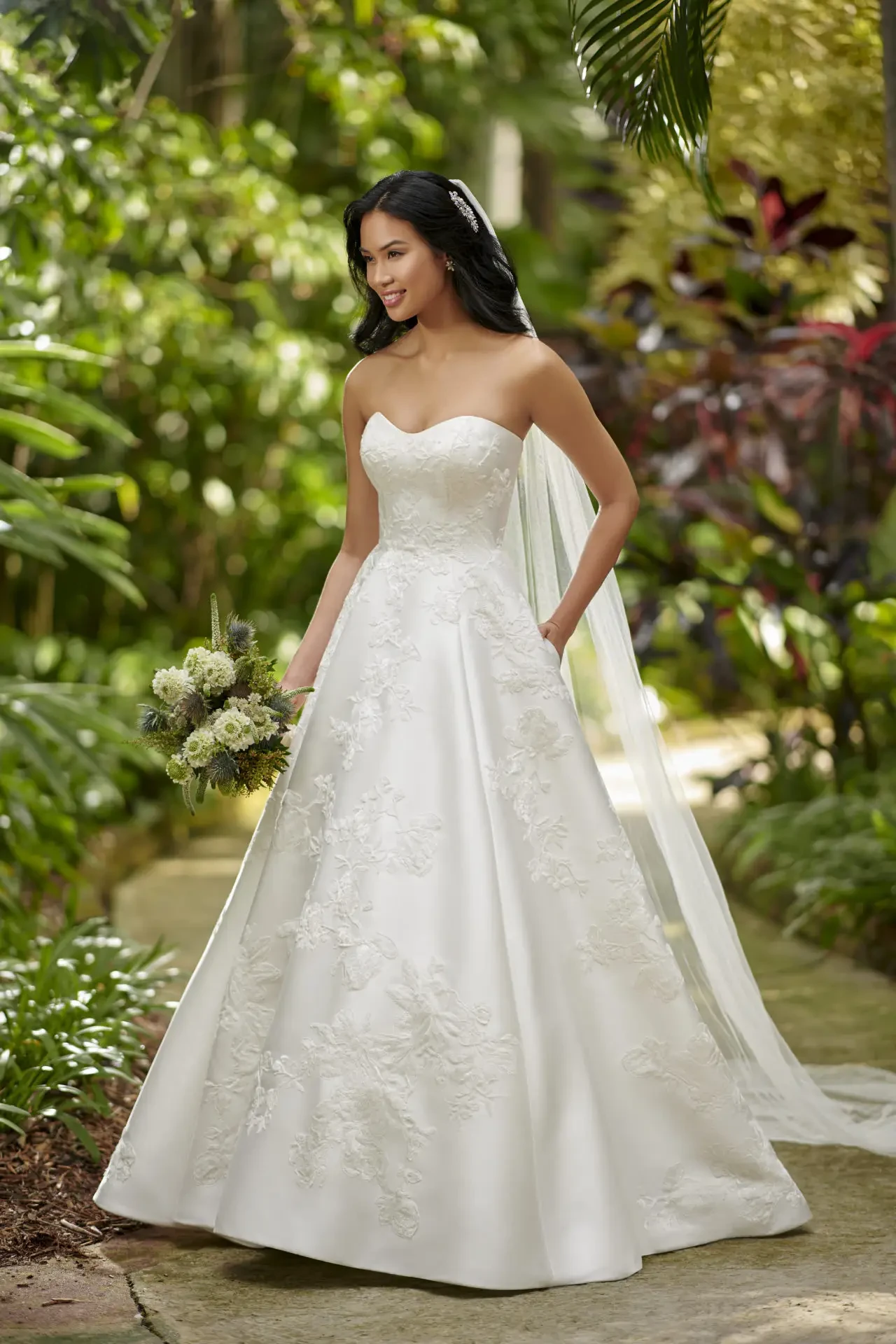 Essense of Australia D3064