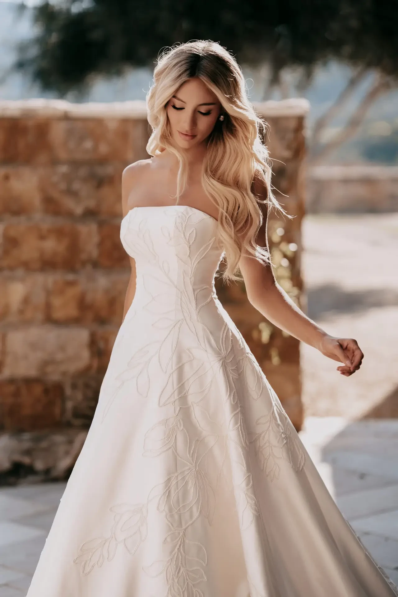Top Trending Martina Liana Wedding Dresses for 2026. Desktop Image