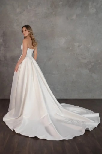 Essense of Australia EMMA GRACE (WITH LACE) #5 Ivory thumbnail