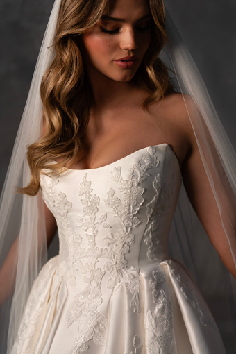 Essense of Australia EMMA GRACE (WITH LACE) #3 Ivory thumbnail