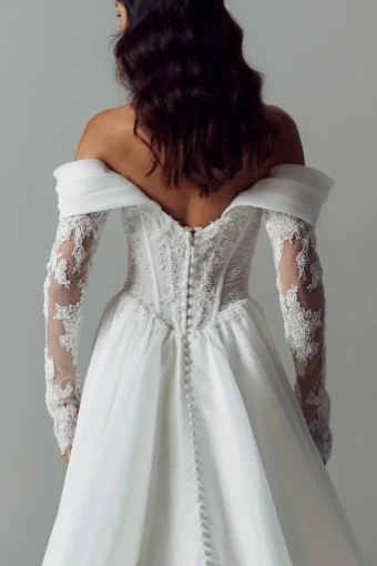 Evie Young BRENNAN #3 Iv thumbnail