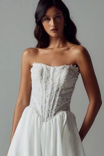 Evie Young BRENNAN #4 default Iv thumbnail