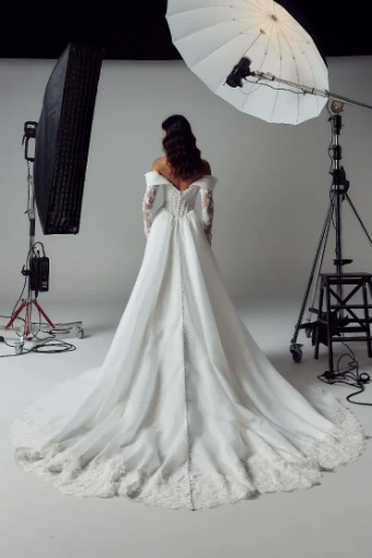 Evie Young BRENNAN #1 Iv thumbnail