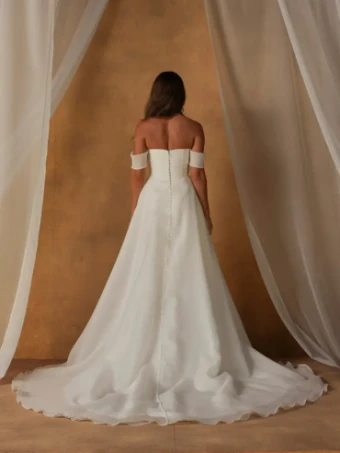 Madi Lane LONDON #1 default Iv thumbnail