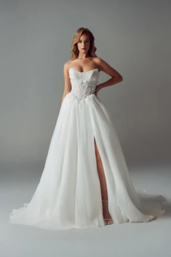 Evie Young BLYTHE #4 Iv thumbnail